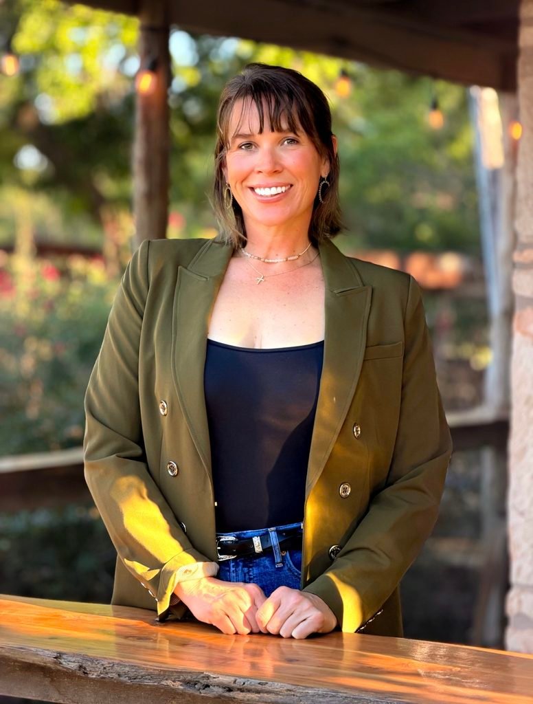 Author, Sara Palacios
